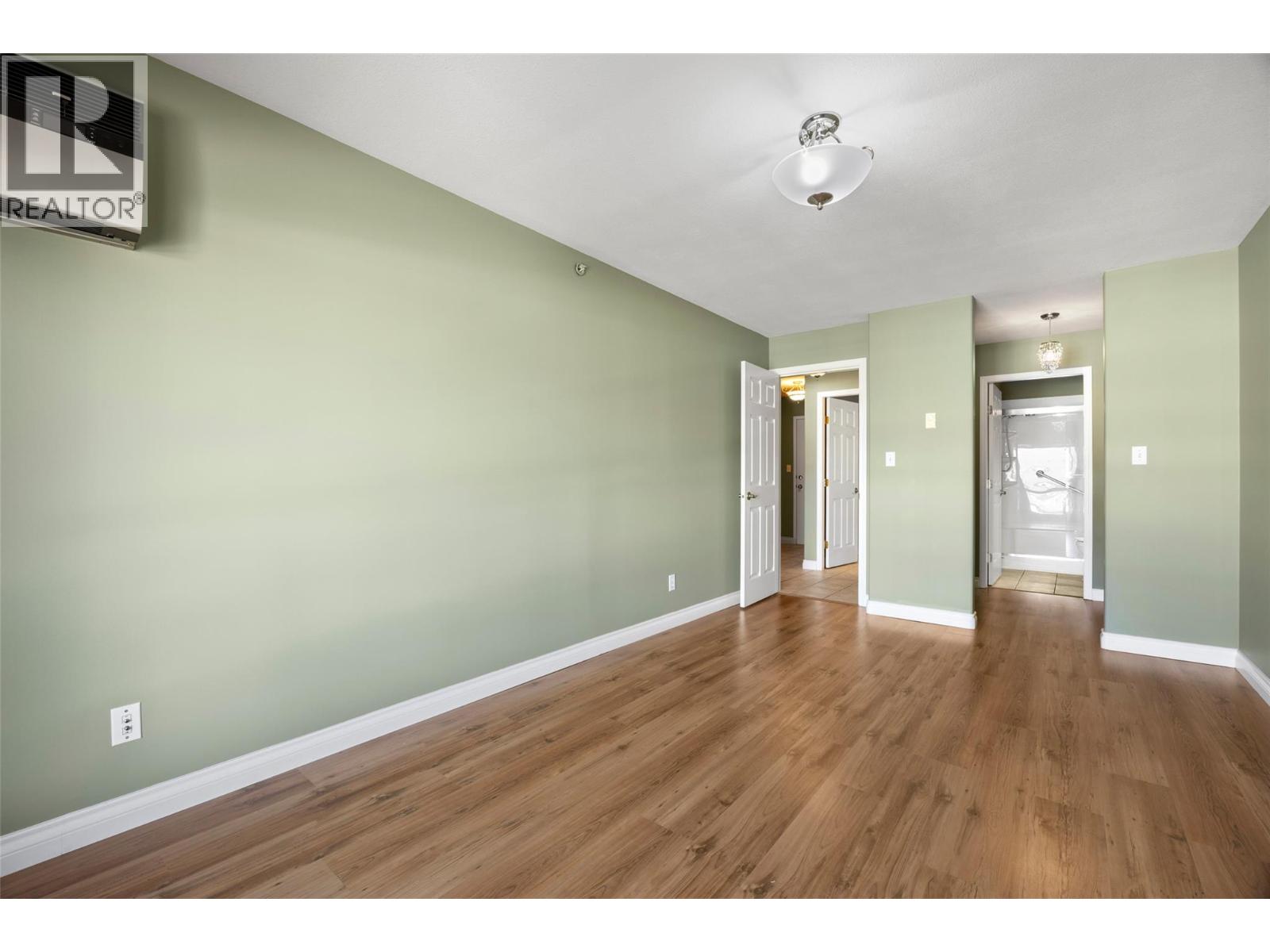 683 Victoria Street Unit# 407