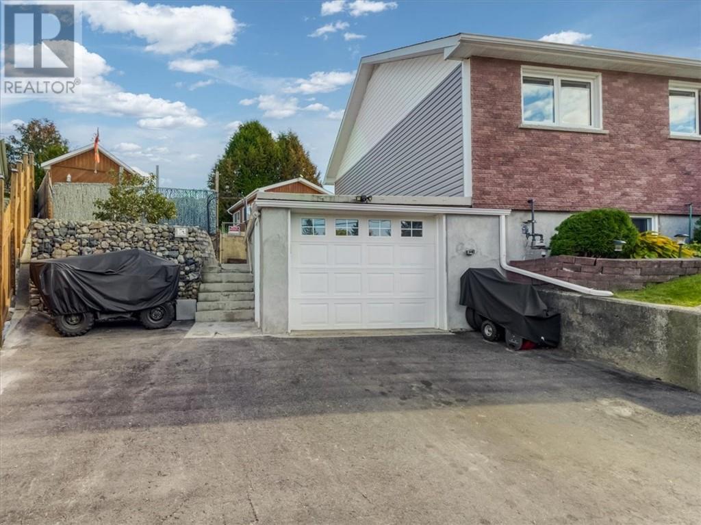 30 Fir St, Onaping, Ontario  P0M 2R0 - Photo 3 - 2130687