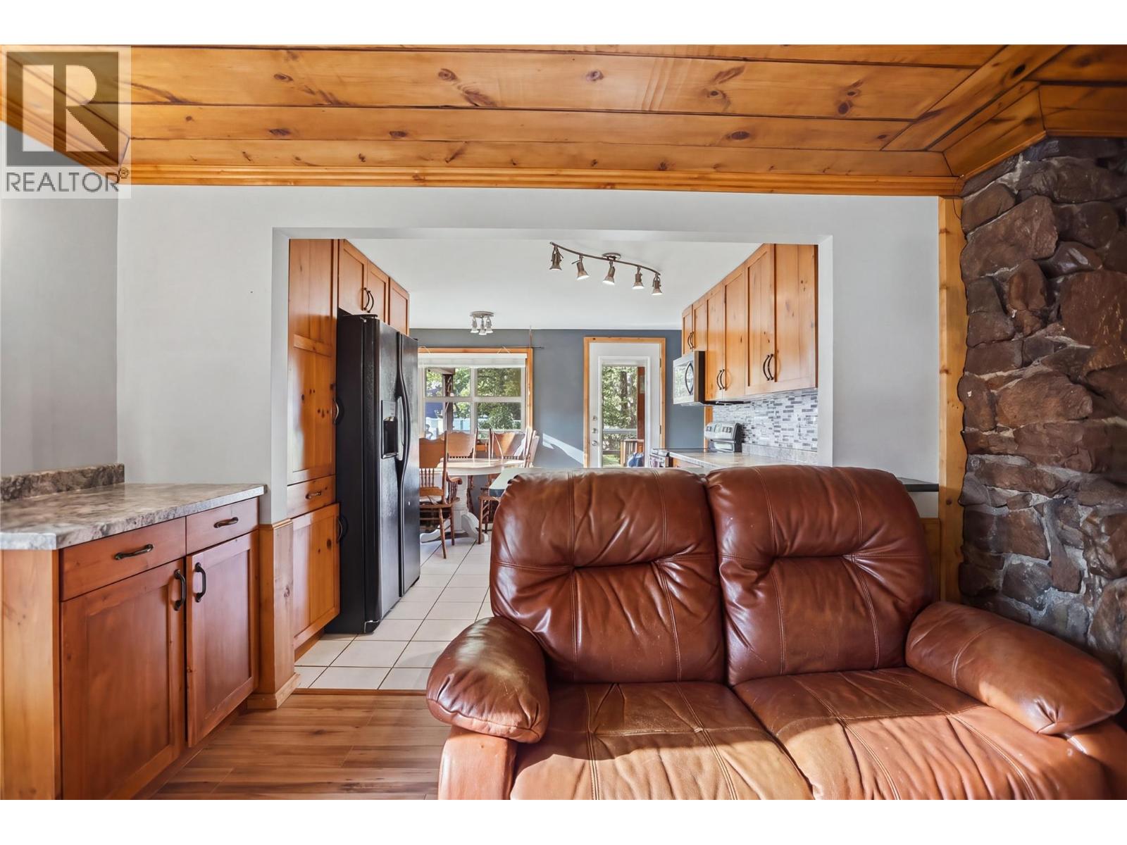 2321 Peterson Road