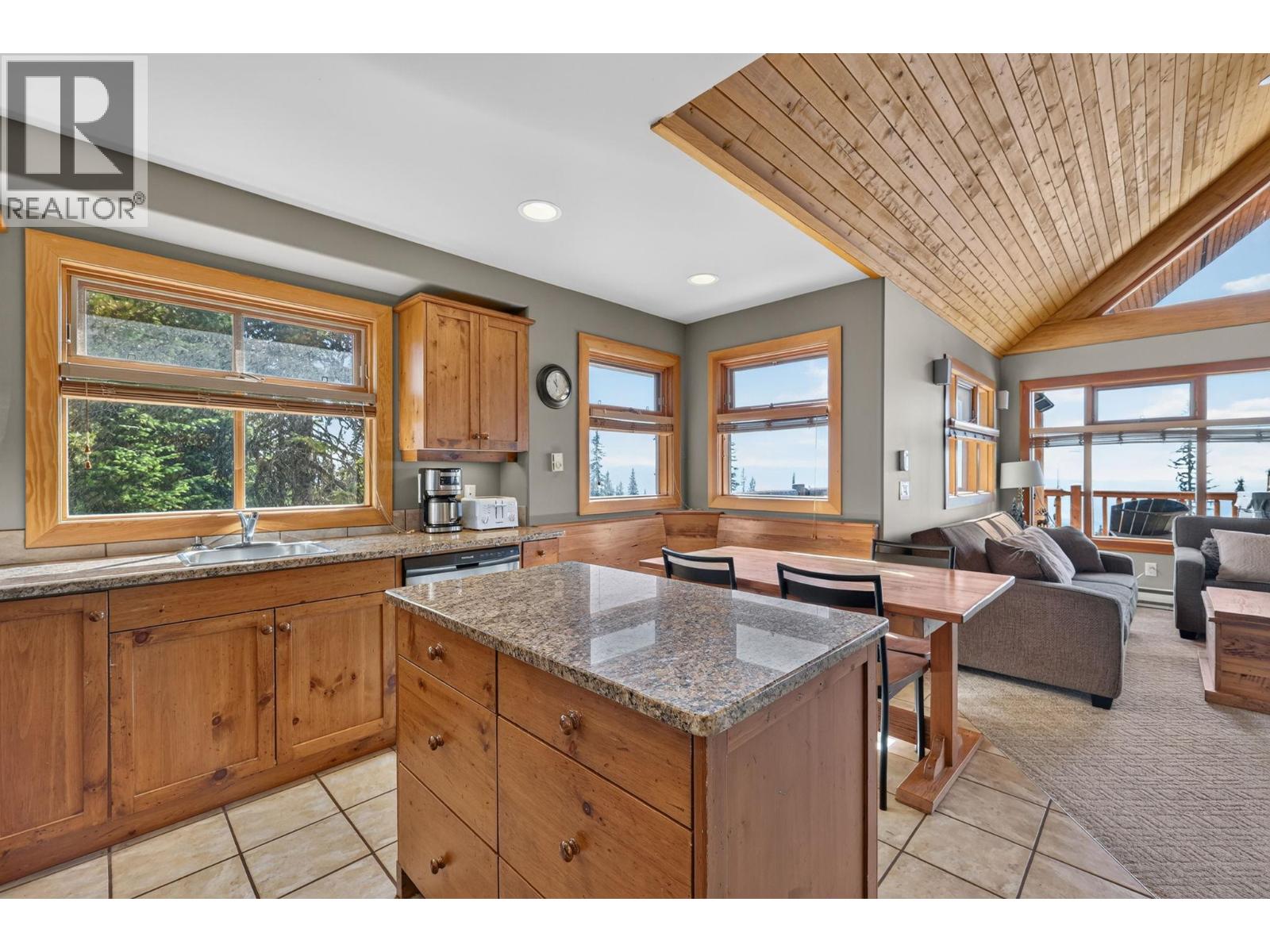 200 Moonshine Crescent Unit# 11