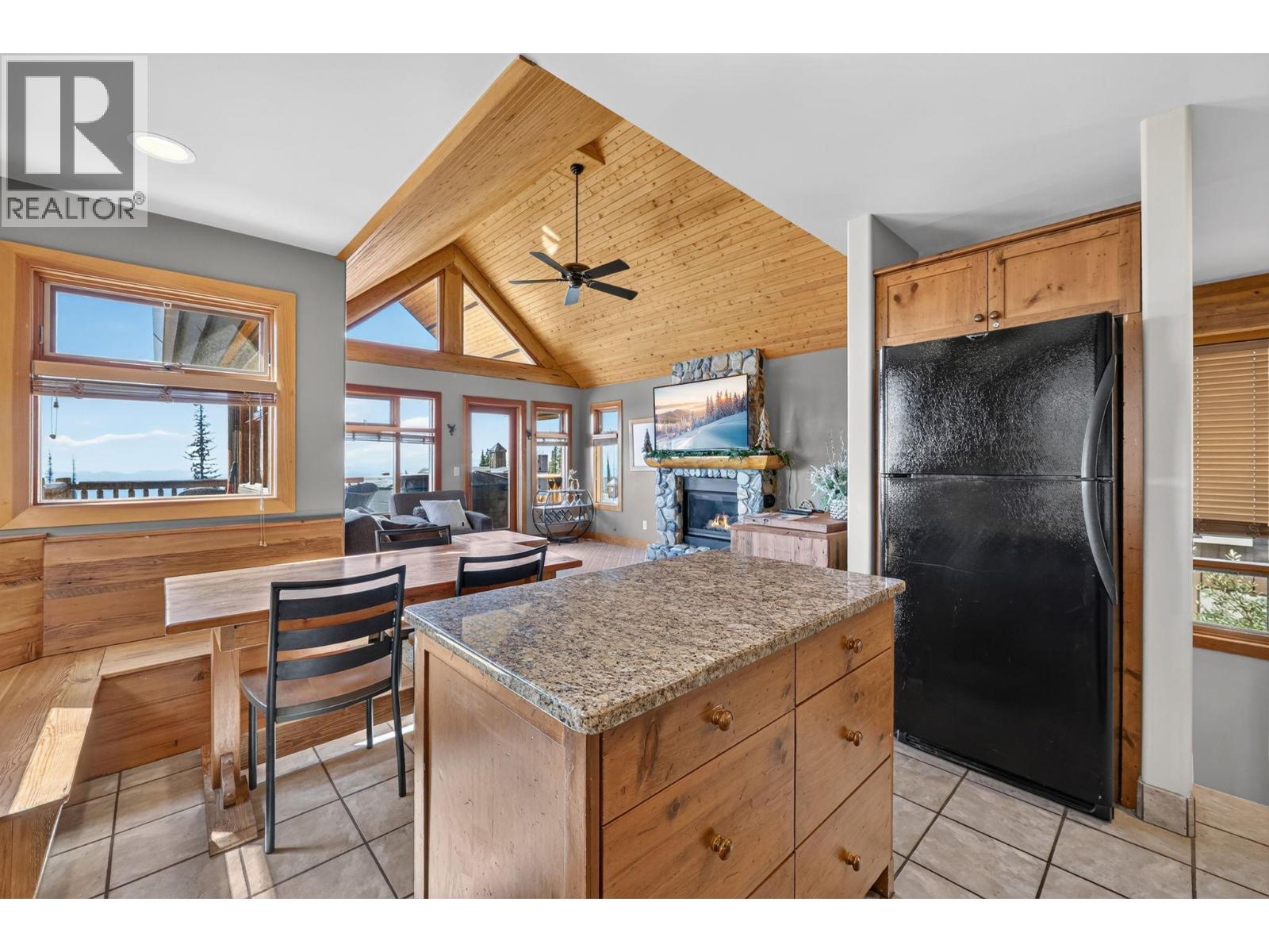 200 Moonshine Crescent Unit# 11
