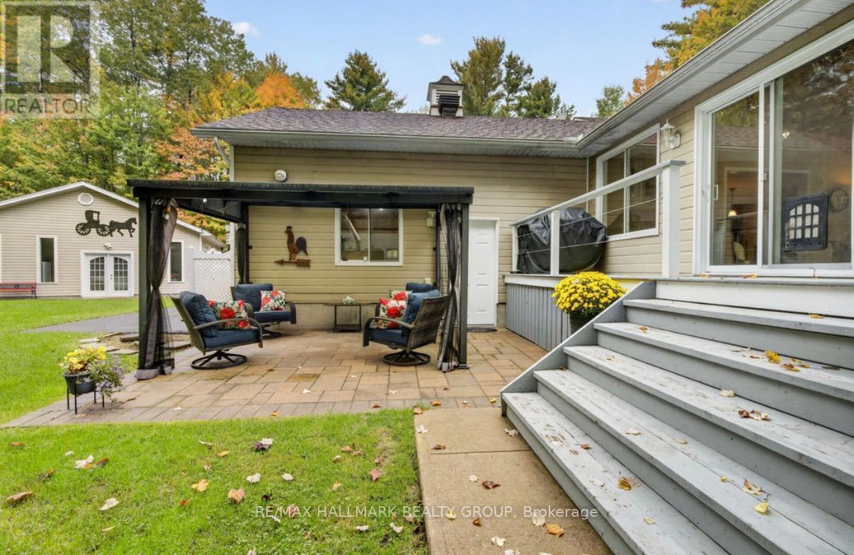 161 Barron Canyon Road, Laurentian Valley, Ontario  K8A 6W7 - Photo 10 - X13849720