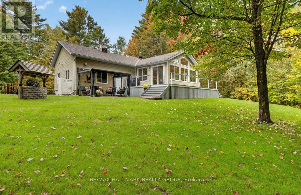 161 Barron Canyon Road, Laurentian Valley, Ontario  K8A 6W7 - Photo 8 - X13849720