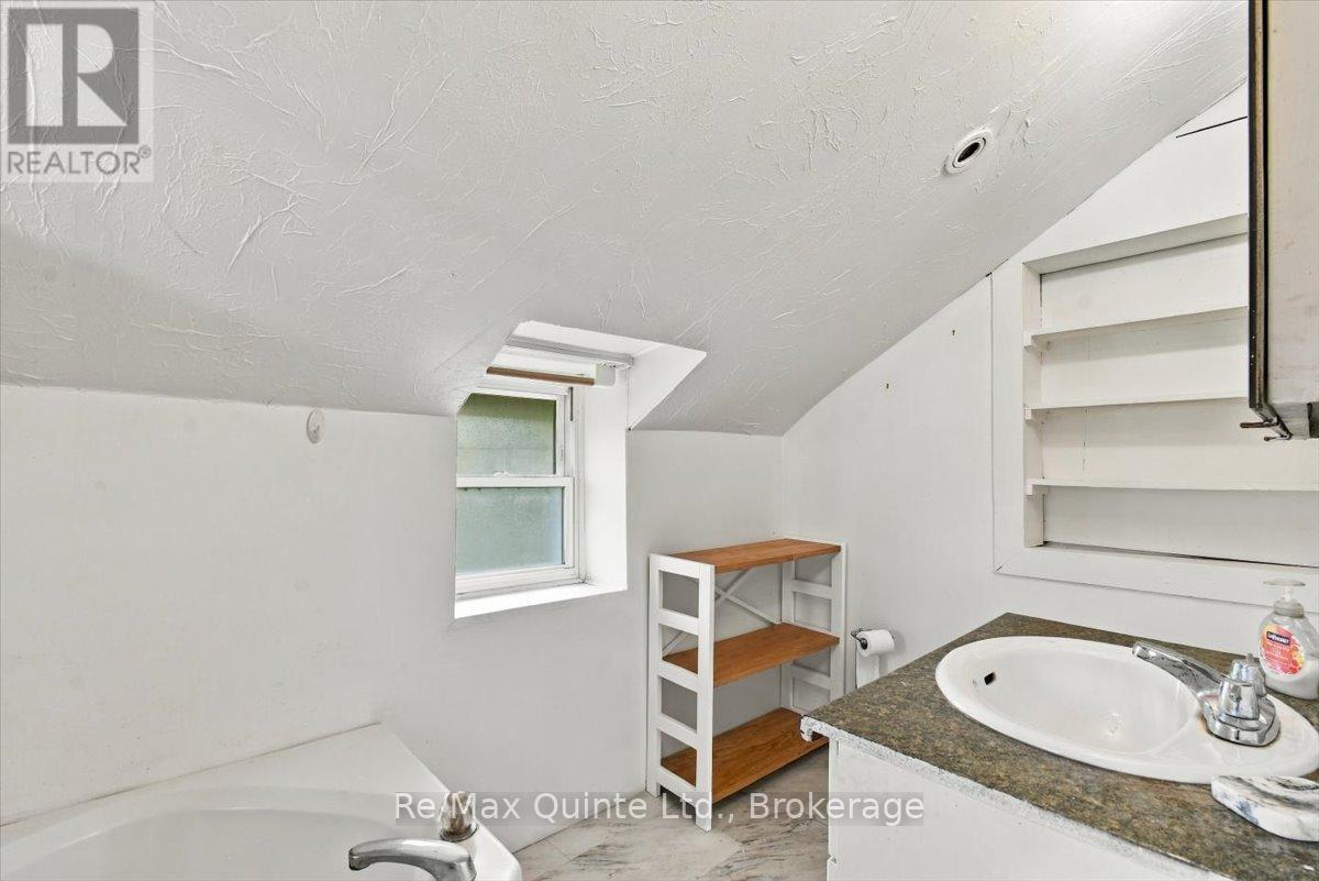 984 Cleveland Road, Tudor & Cashel, Ontario  K0K 1Y0 - Photo 15 - X13852026