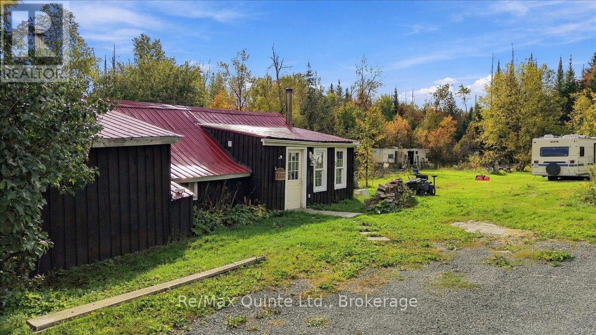 984 Cleveland Road, Tudor & Cashel, Ontario  K0K 1Y0 - Photo 3 - X13852026