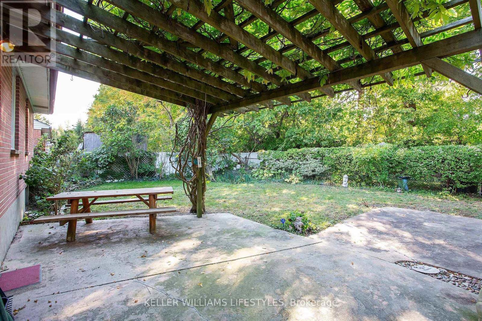 155 Trowbridge Avenue, London South, Ontario  N6J 3M2 - Photo 33 - X13851986