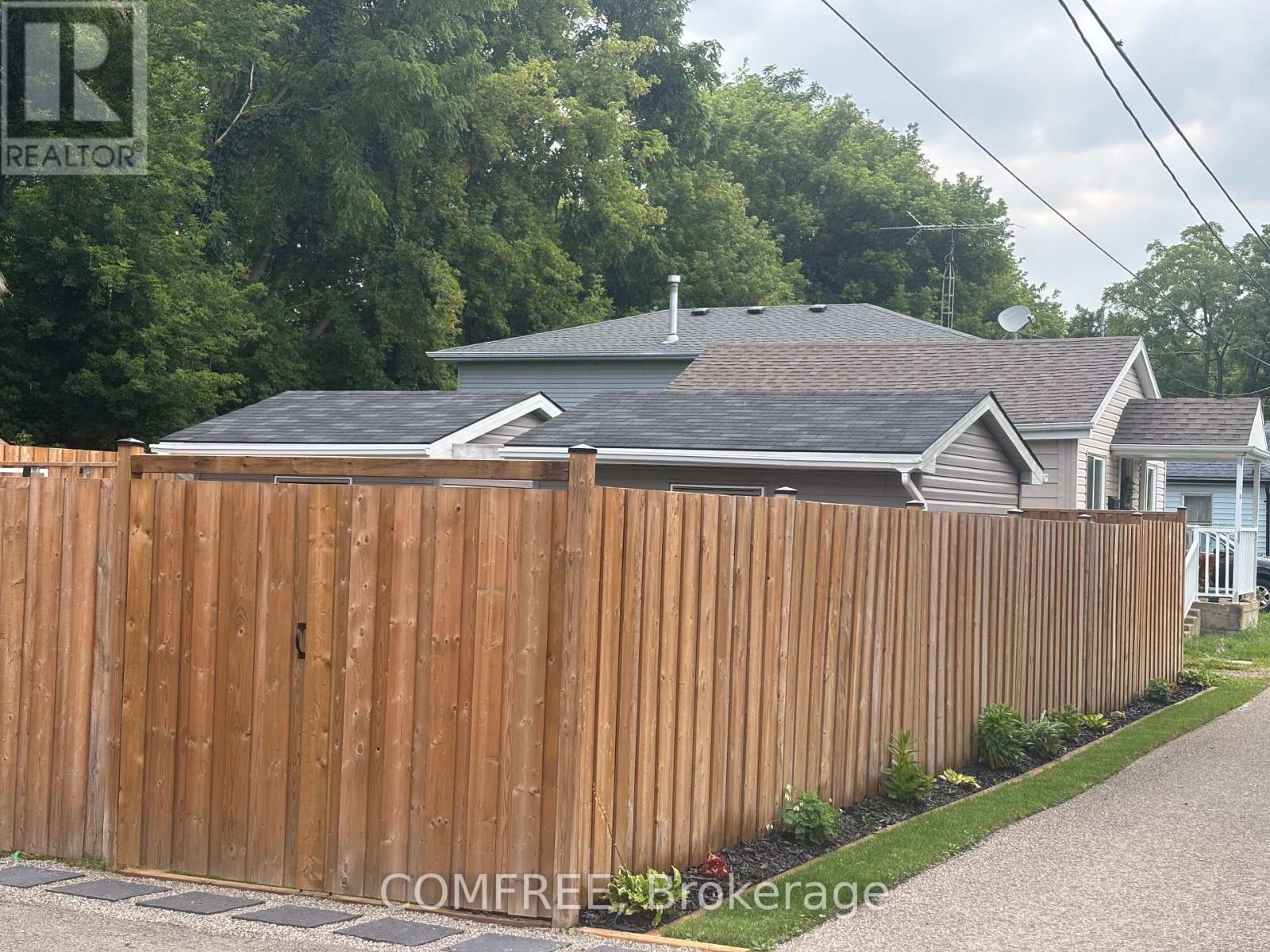 287 Brock Street, Brantford, Ontario N3S 5X8 - Photo 3 - X13852070