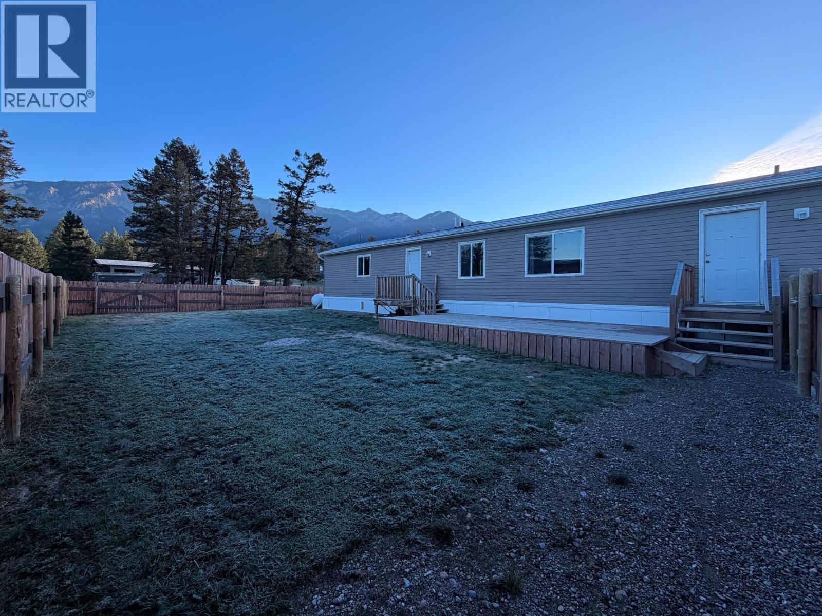4821 CRESCENTWOOD Drive