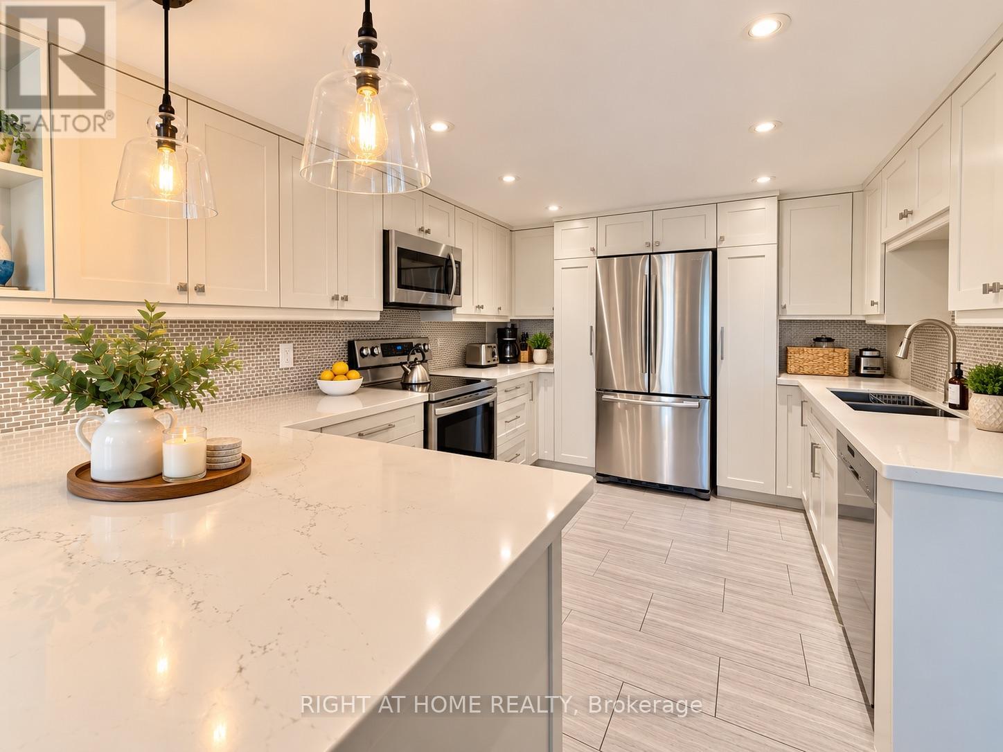 301 - 55 Carscadden Drive, Toronto, Ontario  M2R 2A6 - Photo 3 - C13851960