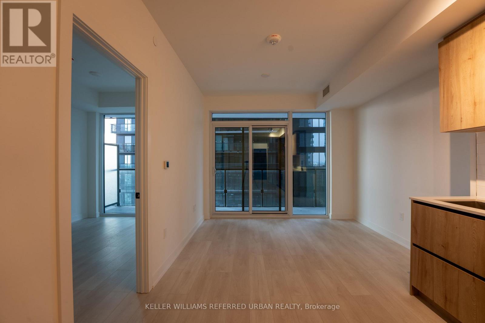 N1301 - 117 Broadway Avenue, Toronto, Ontario  M4P 1V7 - Photo 2 - C13851984