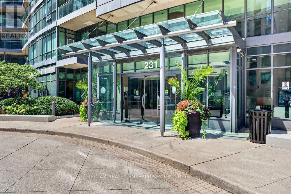 412 - 231 FORT YORK BOULEVARD Toronto (Niagara) Ontario Canada M5V1B2 3