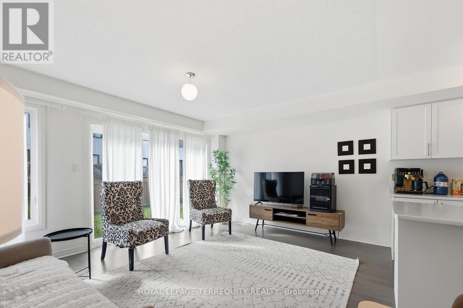 129 Sailors Landing, Clarington, Ontario  L1C 7G4 - Photo 15 - E13852066