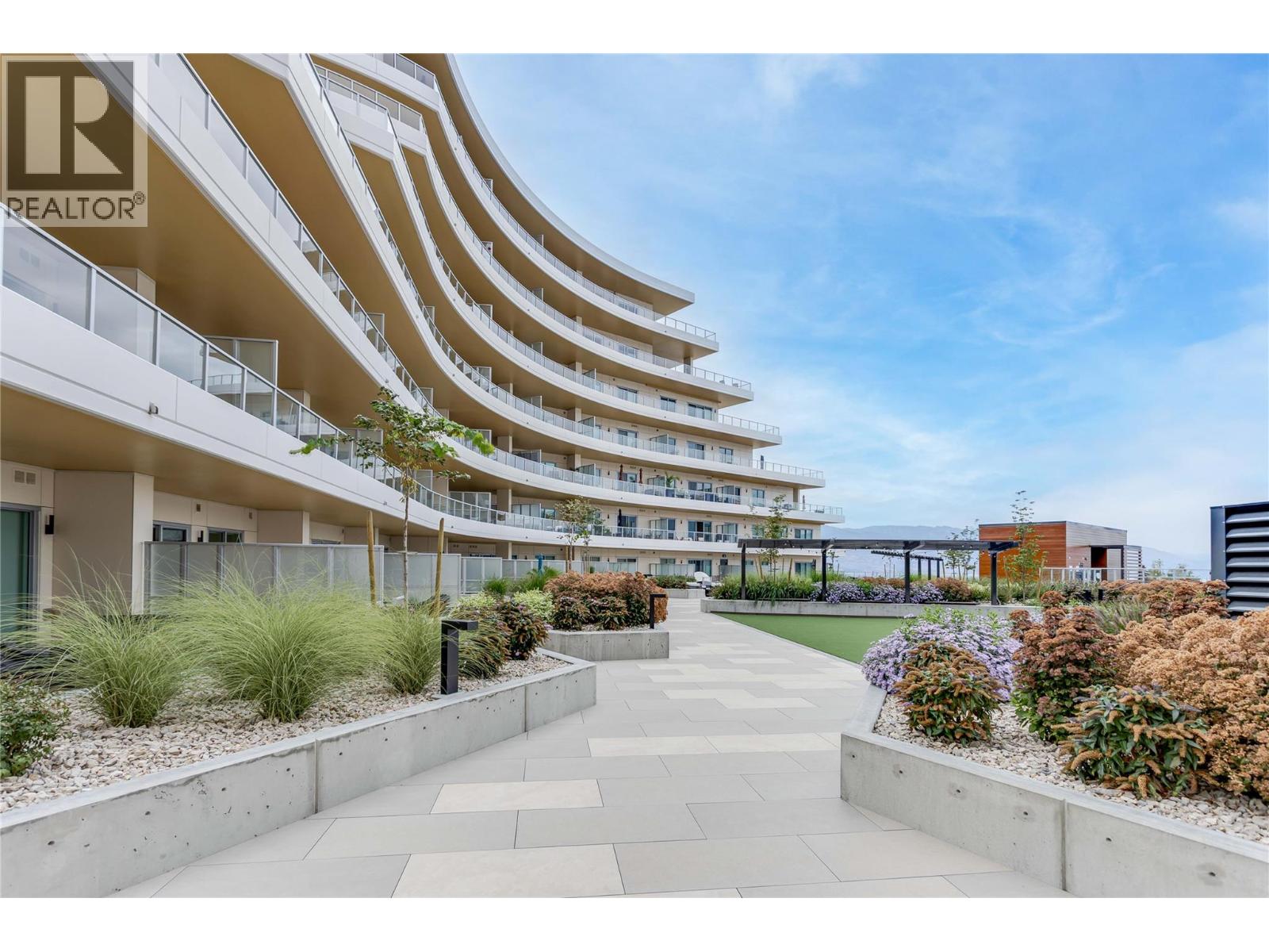 3300 Lakeshore Road Unit# PH1406