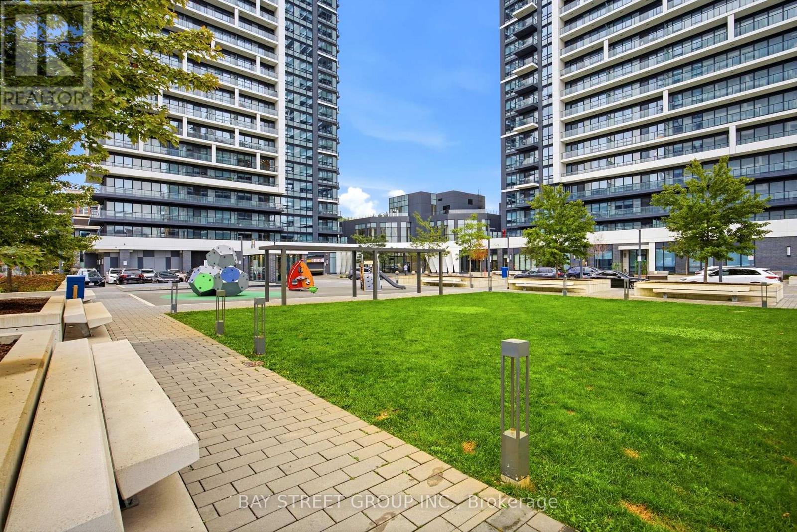 706 - 18 Water Walk Drive, Markham, Ontario  L3R 6L5 - Photo 2 - N13852054