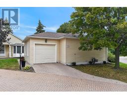 376 SILVERBIRCH BOULEVARD, Hamilton, Ontario