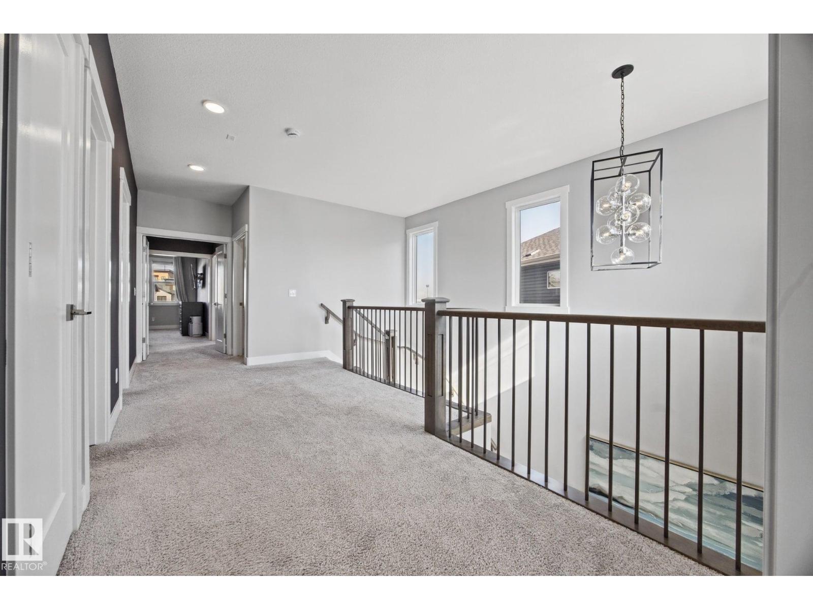 78 AINSLEY WY