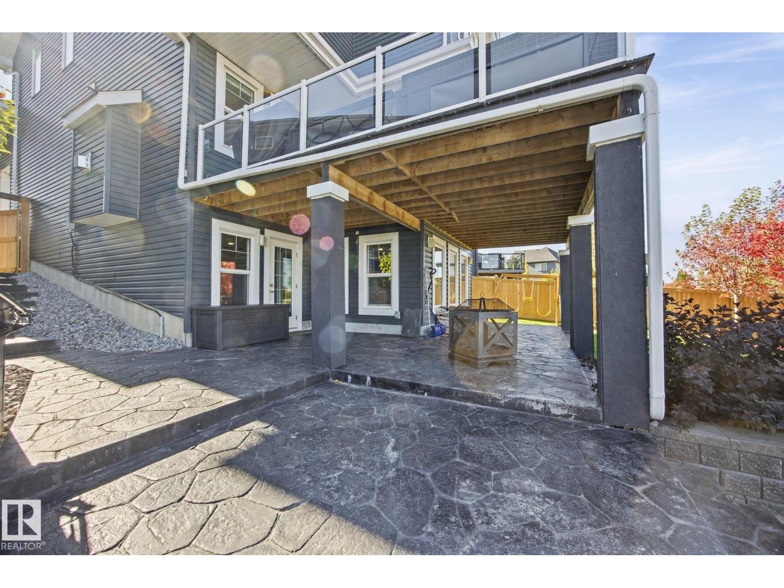 78 AINSLEY WY