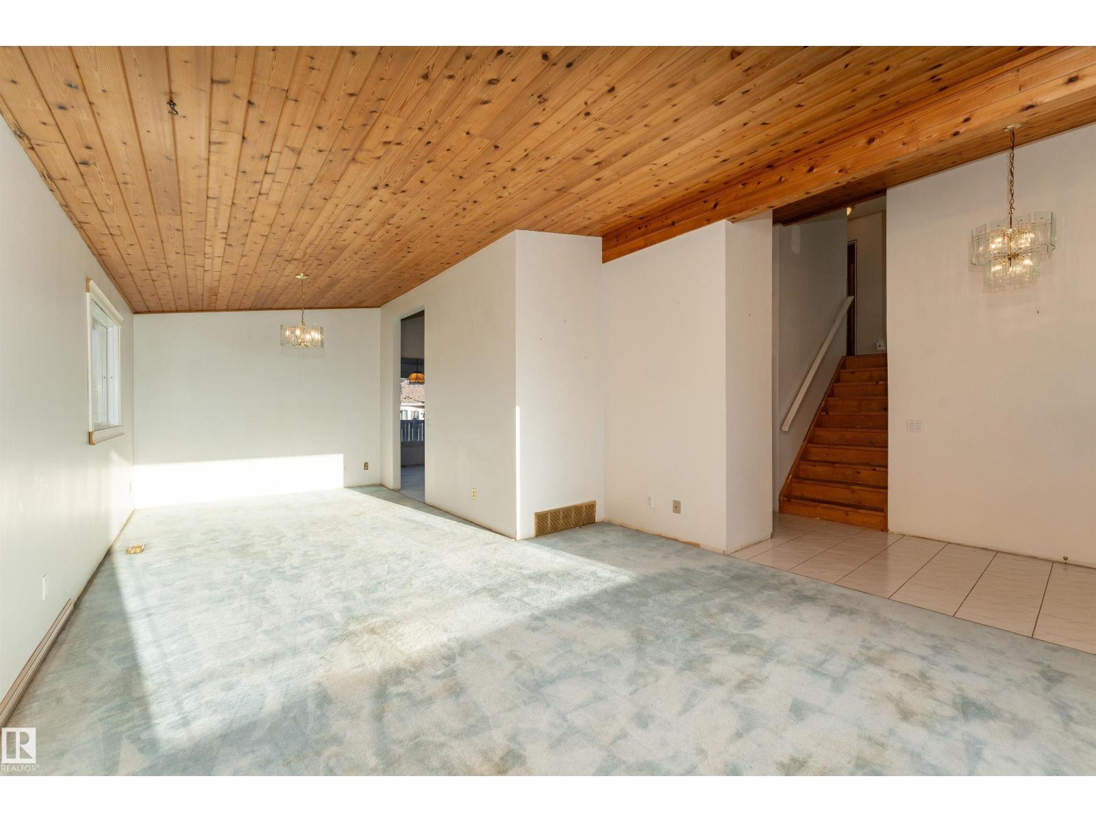 280 WARWICK RD NW