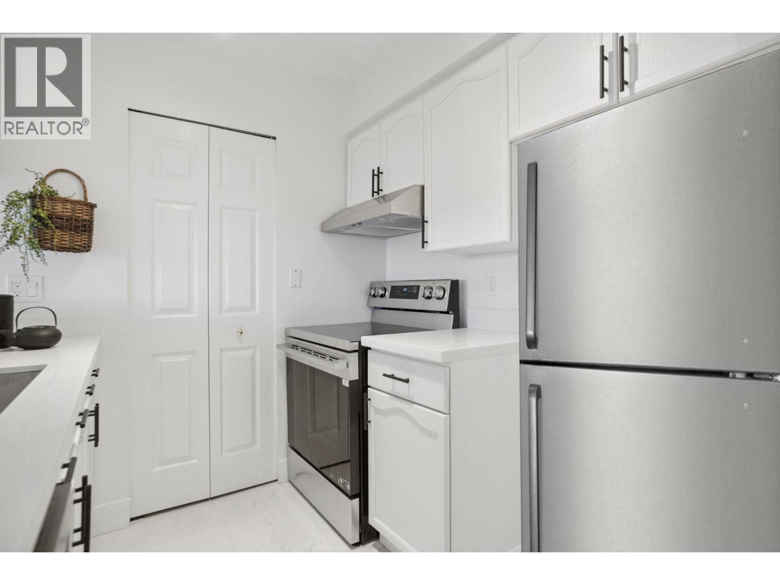 1204 1833 Frances Street, Vancouver, British Columbia  V5L 1Z8 - Photo 11 - R3170707