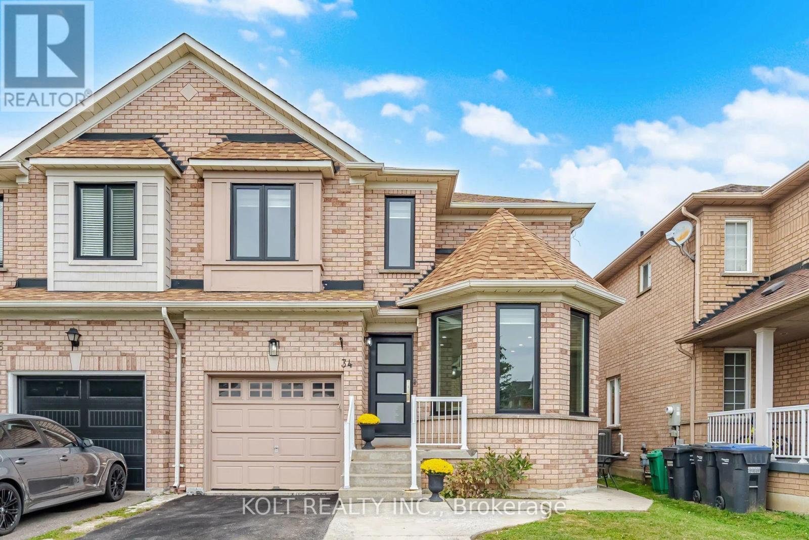 34 Saddleback Square, Brampton, Ontario  L6X 5C5 - Photo 2 - W13851982