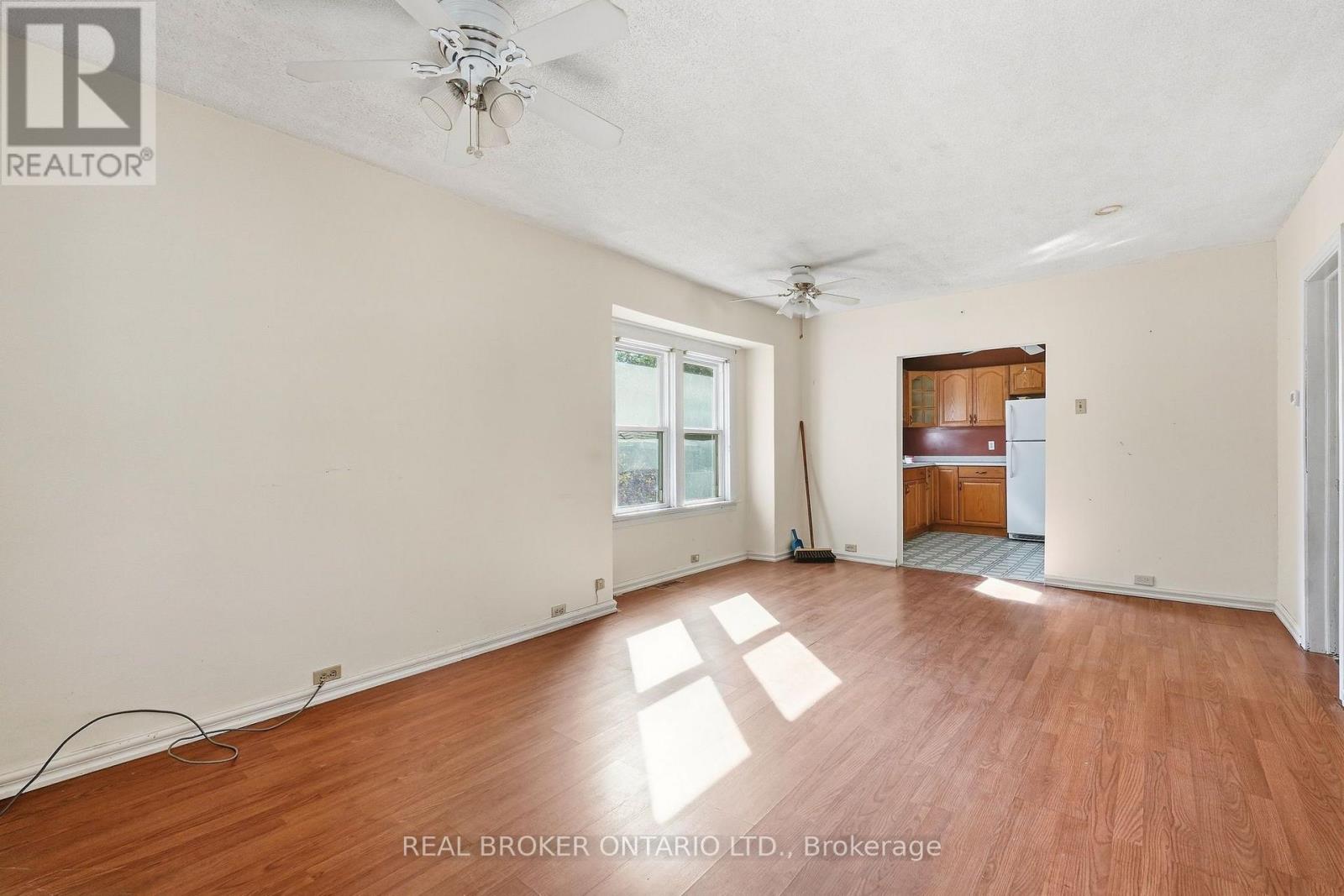 132 Grass Avenue, St. Catharines, Ontario  L2R 1T4 - Photo 9 - X13851968