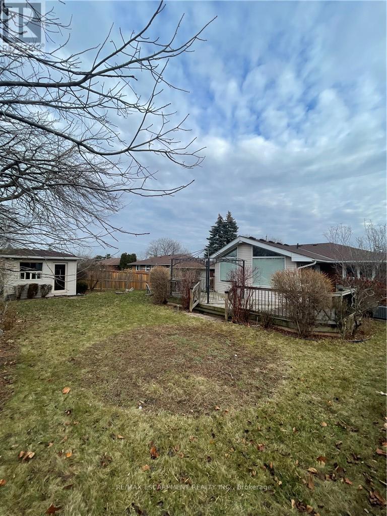 23 Woodsview Avenue W, Grimsby, Ontario  L3M 3S7 - Photo 20 - X13852082