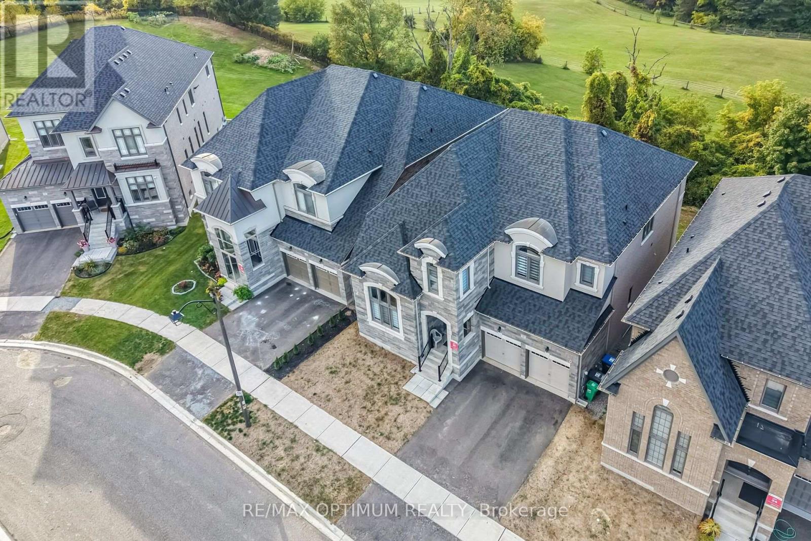 91 Raspberry Ridge Avenue, Caledon, Ontario  L7C 4N2 - Photo 47 - W13848932