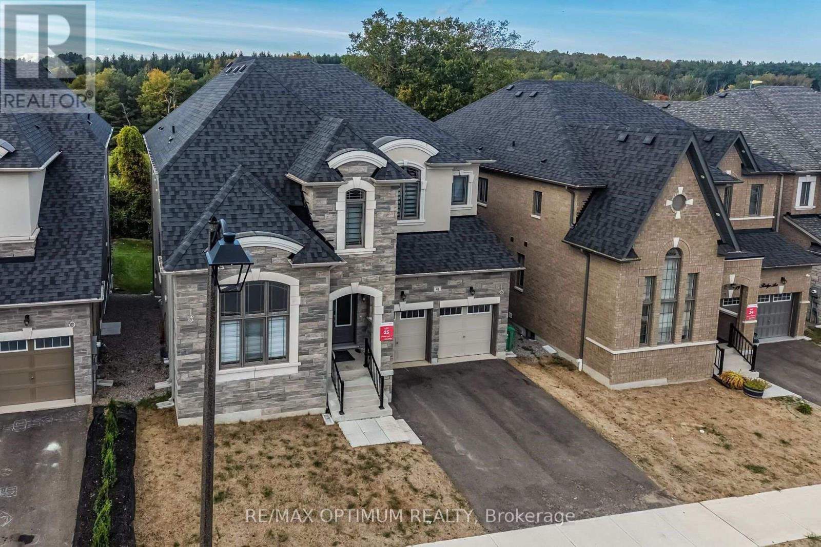 91 Raspberry Ridge Avenue, Caledon, Ontario  L7C 4N2 - Photo 46 - W13848932
