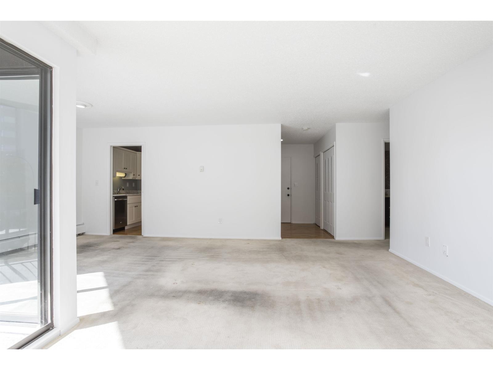 310 1437 FOSTER STREET