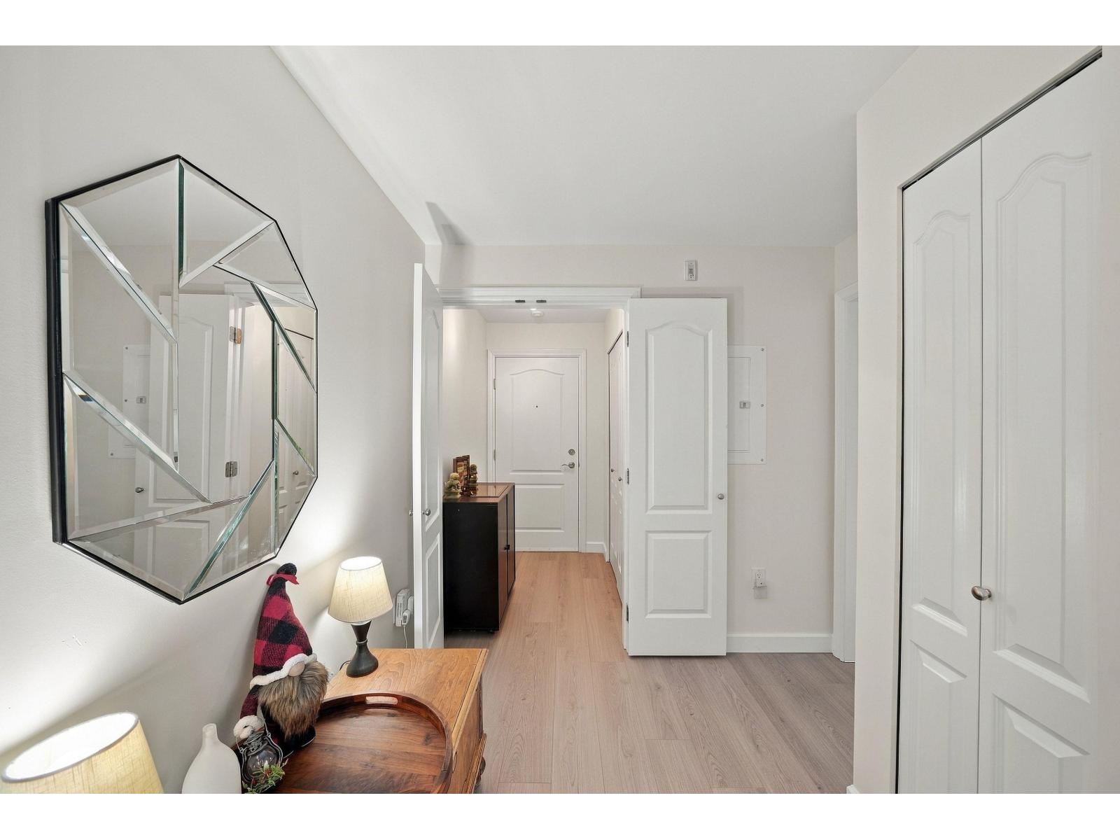 106 14881 MARINE DRIVE