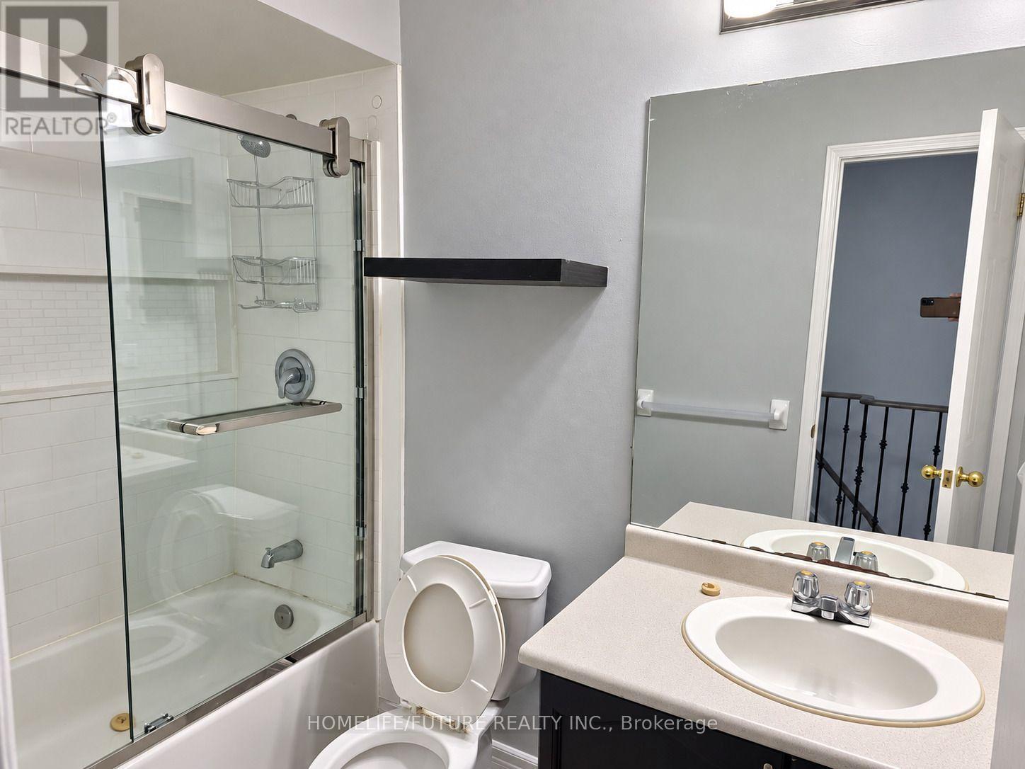 20 Glen Ray Court, Clarington, Ontario  L1C 4W7 - Photo 13 - E13848884