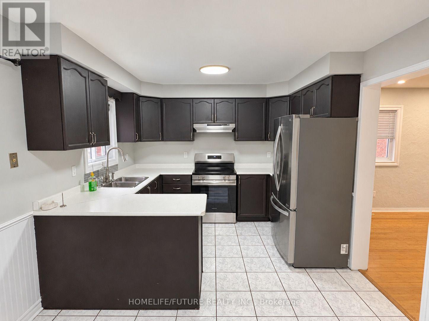 20 Glen Ray Court, Clarington, Ontario  L1C 4W7 - Photo 8 - E13848884