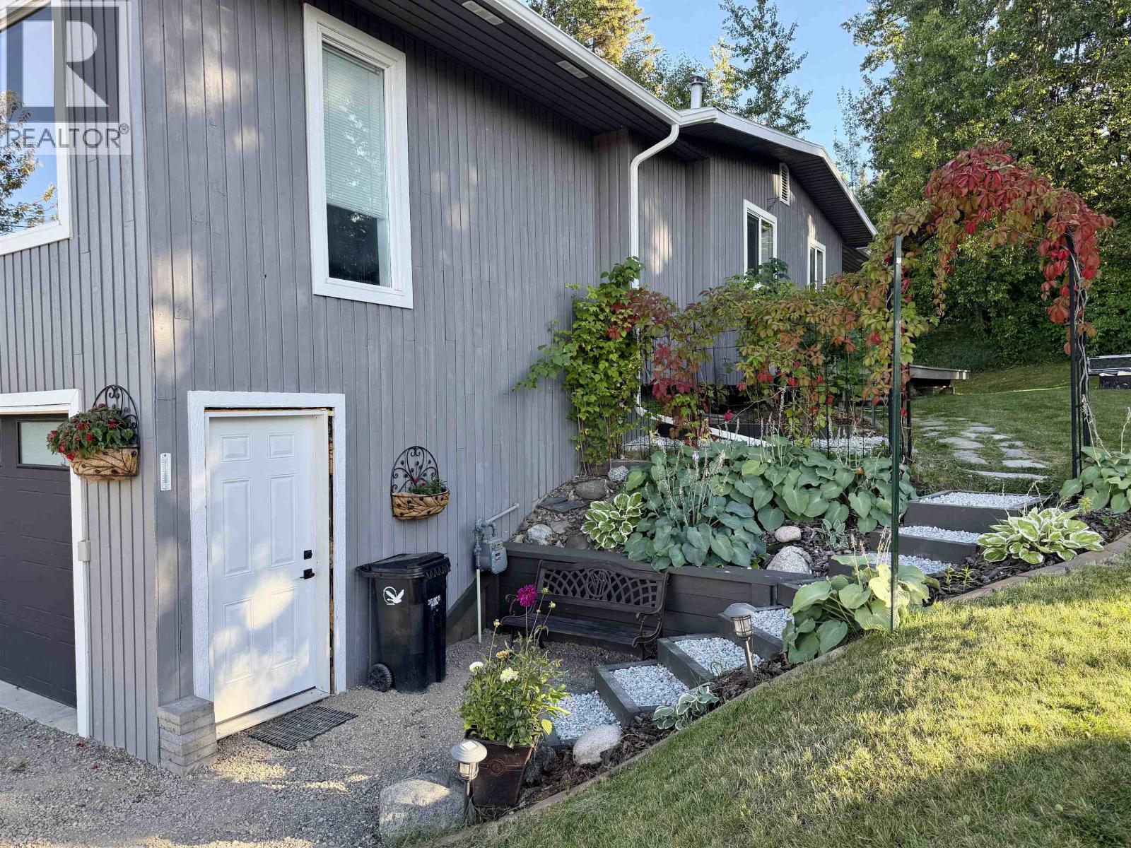 358 W 5th Street, Vanderhoof, British Columbia  V0J 3A0 - Photo 4 - R3171472