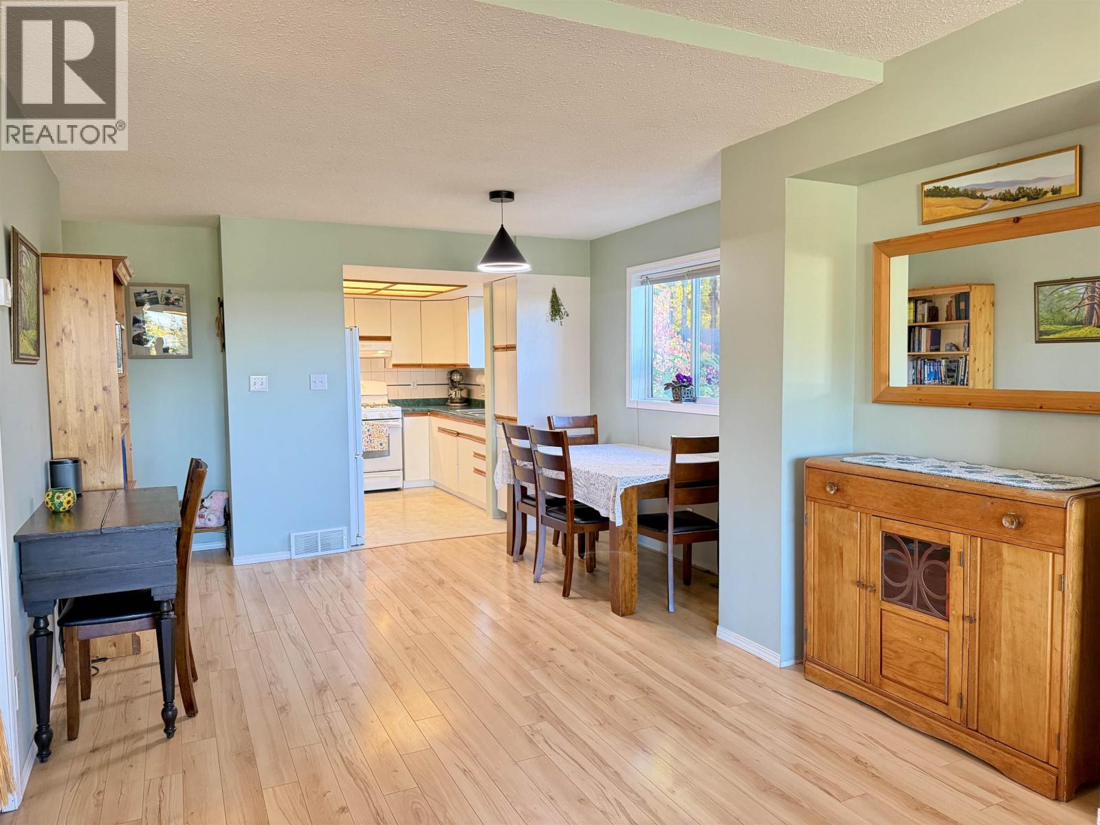 358 W 5th Street, Vanderhoof, British Columbia  V0J 3A0 - Photo 16 - R3171472