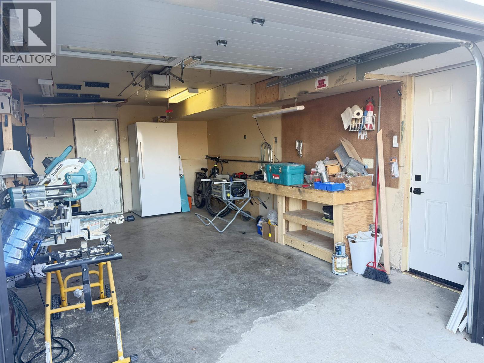 358 W 5th Street, Vanderhoof, British Columbia  V0J 3A0 - Photo 31 - R3171472