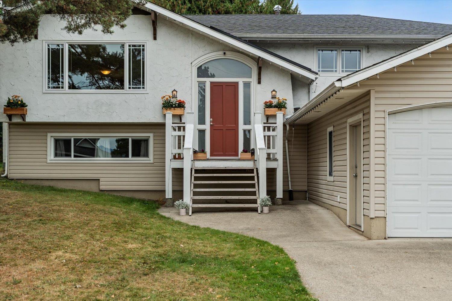2629 SUNNYSIDE CRESCENT
