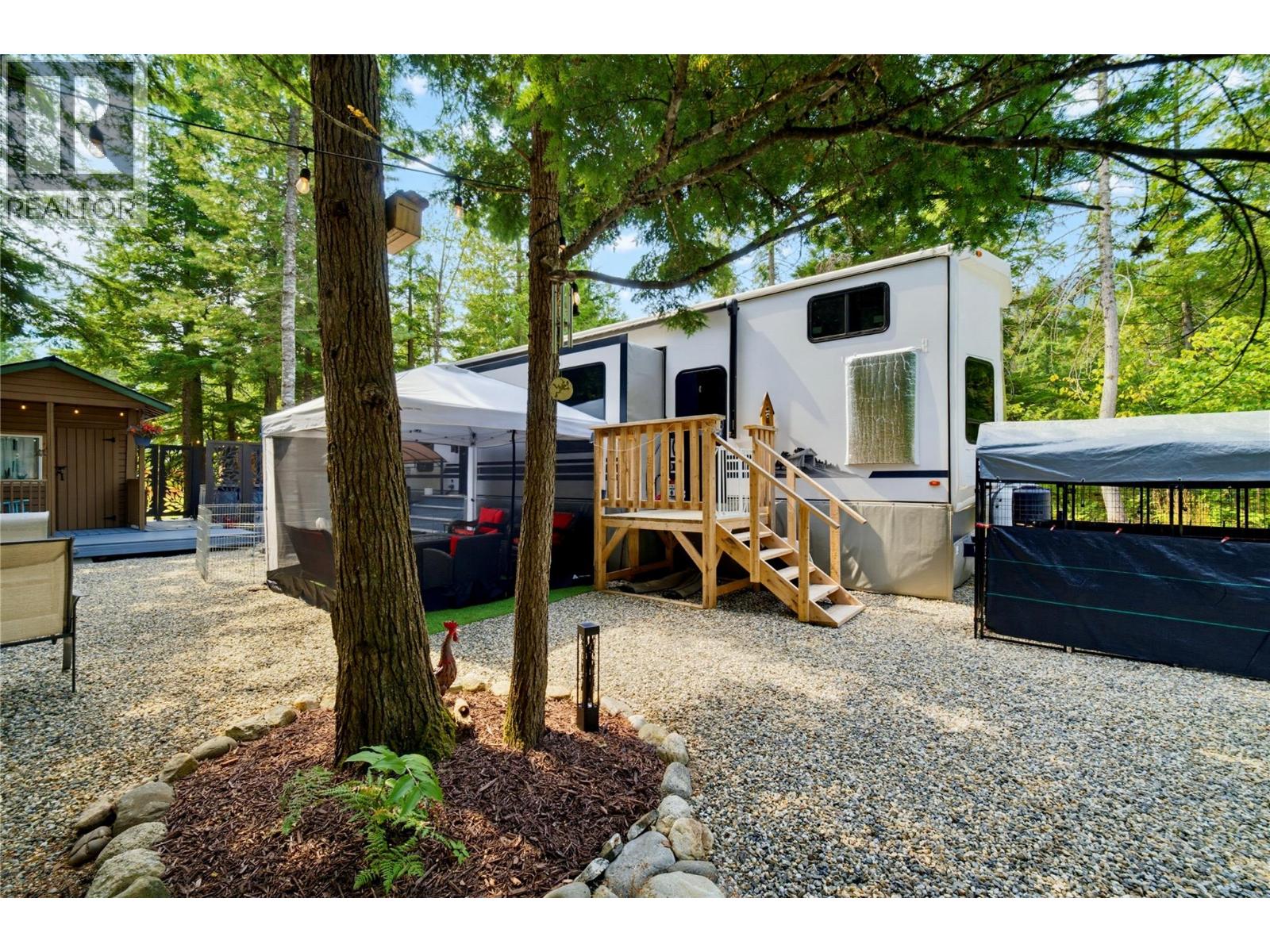 3499 Luoma Road Unit# 187, Malakwa, British Columbia  V0E 2J0 - Photo 6 - 10398041