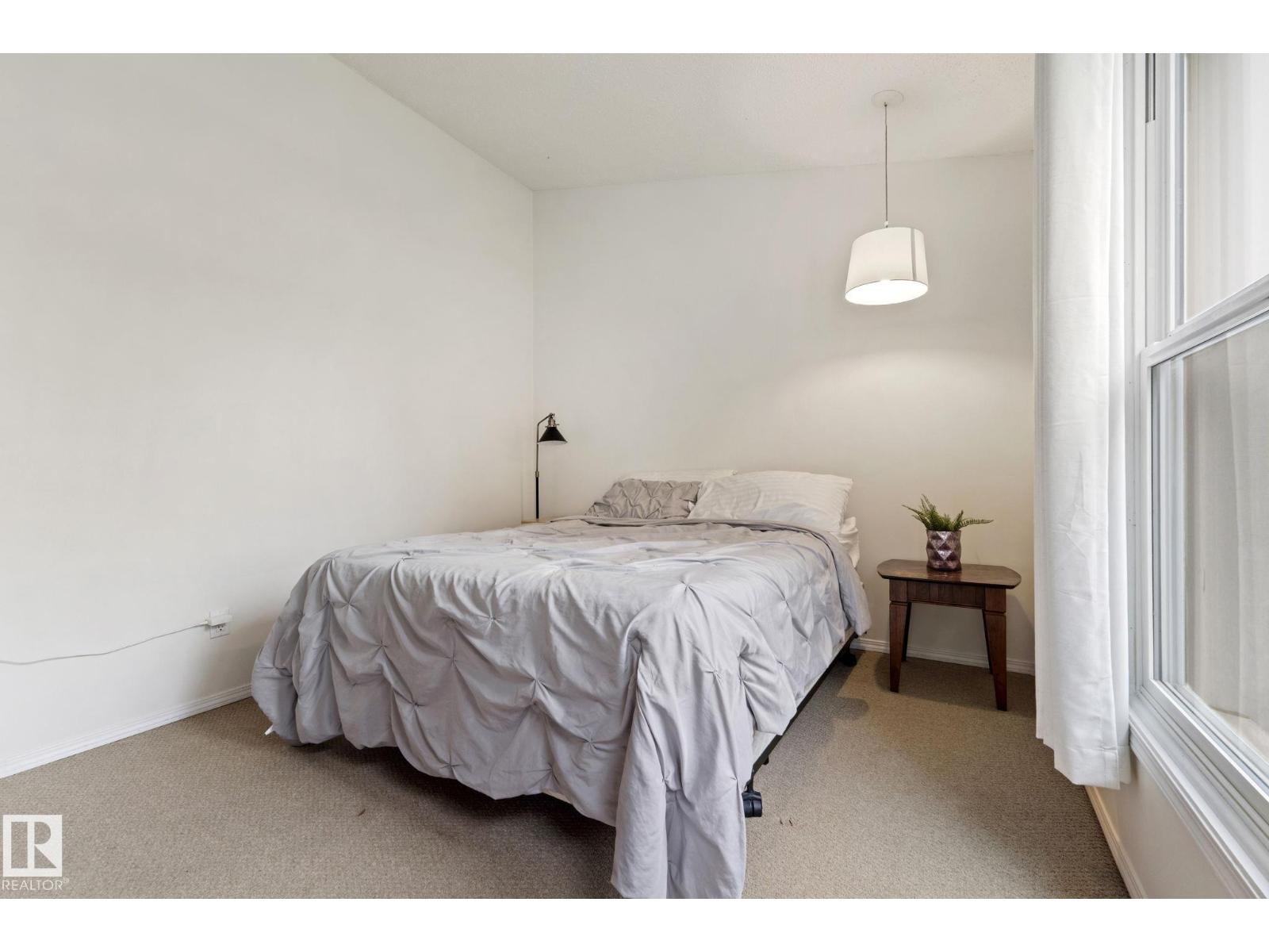 10 GRANDVIEW RG