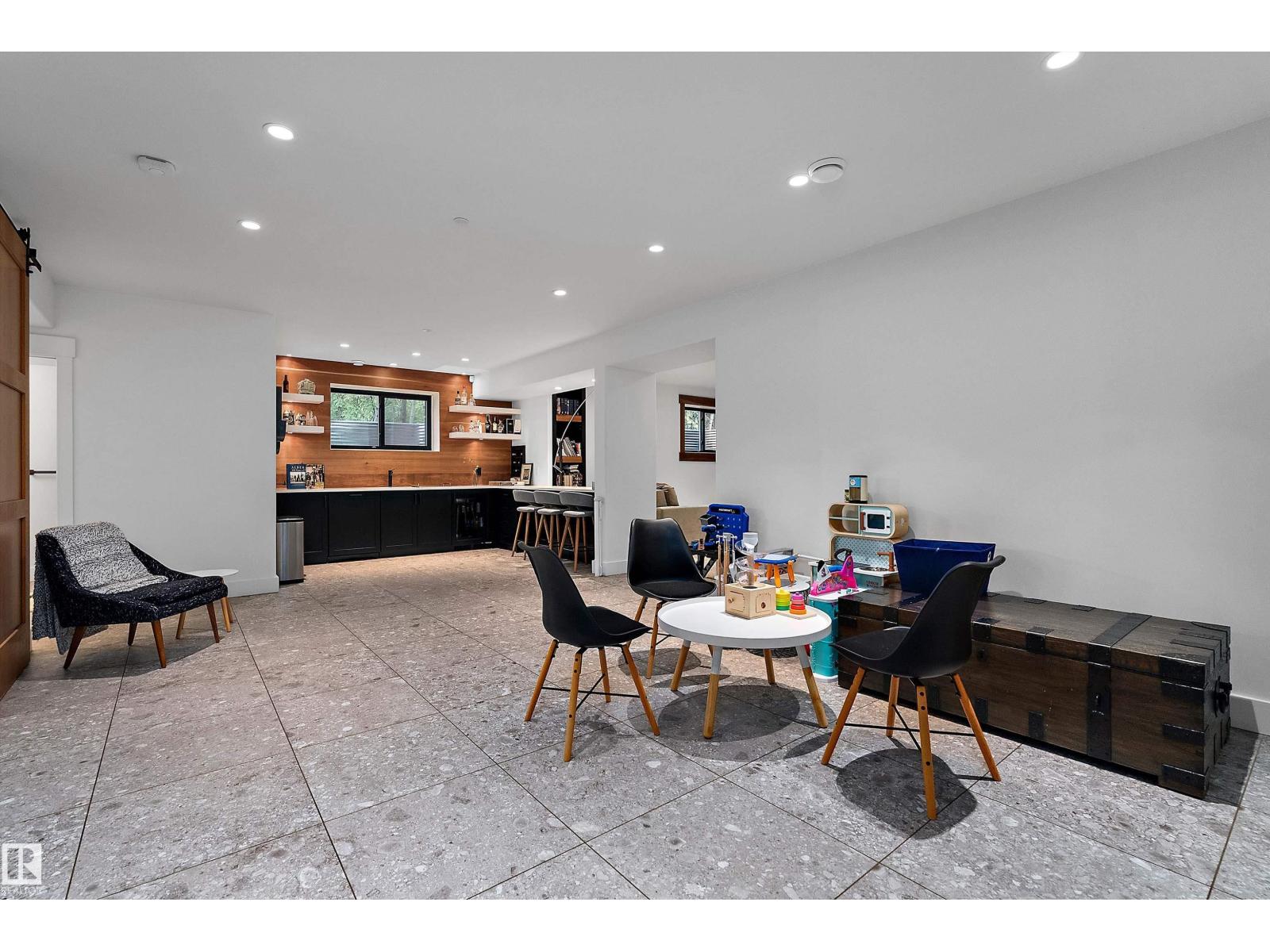 19 26314 Twp Rd 532A