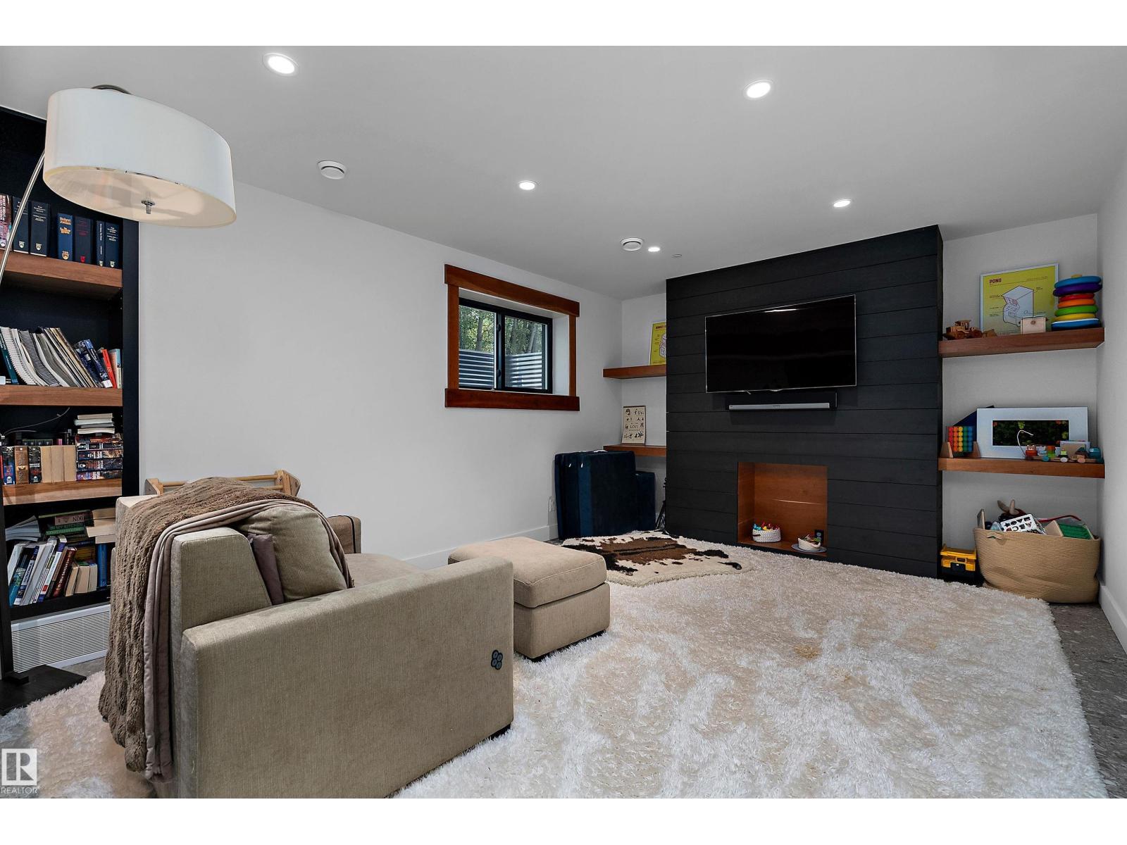 19 26314 Twp Rd 532A