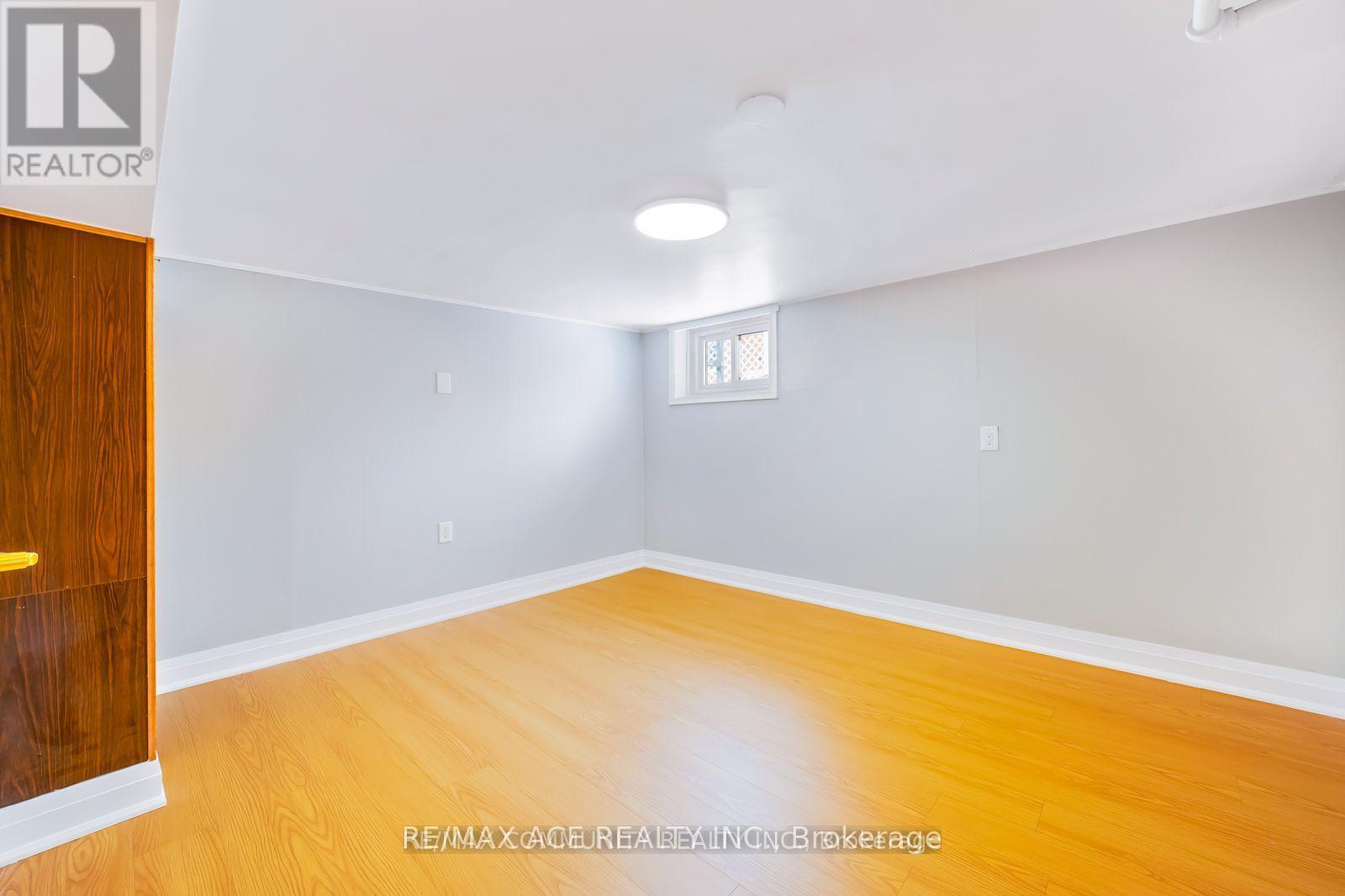 Bsmt - 15 Cree Avenue, Toronto, Ontario  M1M 1Z3 - Photo 6 - E13852132