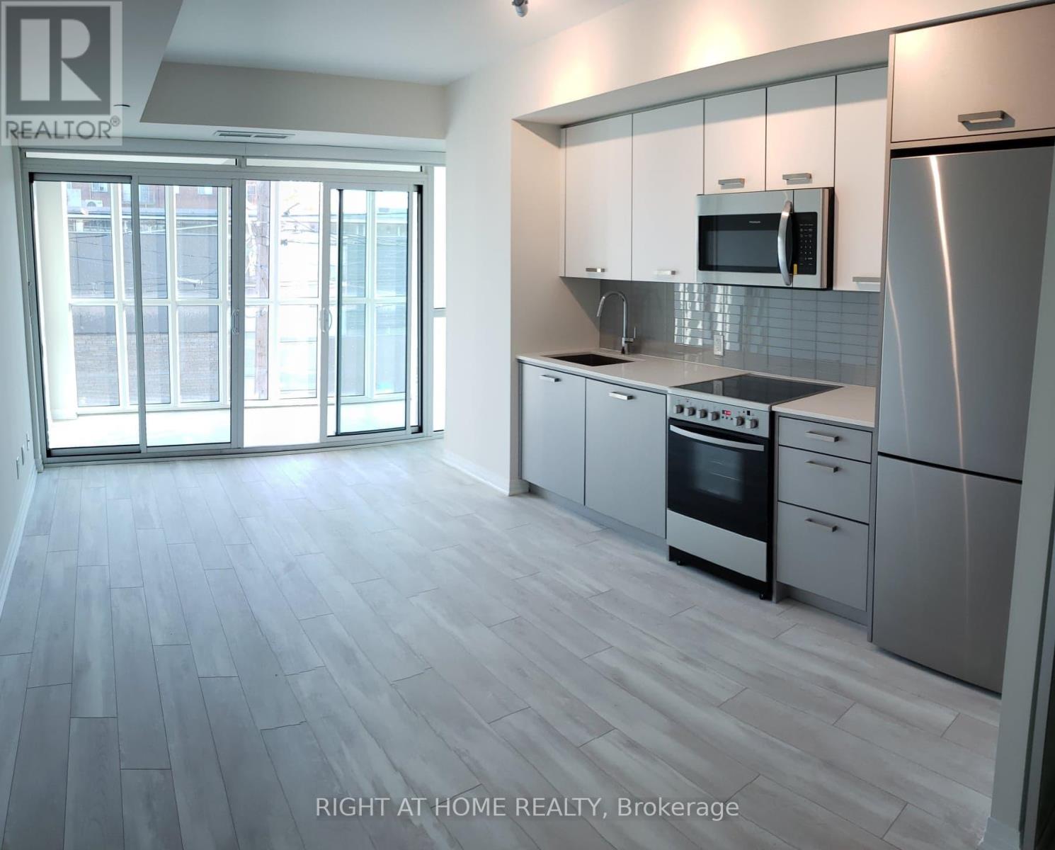 211 - 1630 Queen Street E, Toronto, Ontario  M4L 0B3 - Photo 1 - E13852148