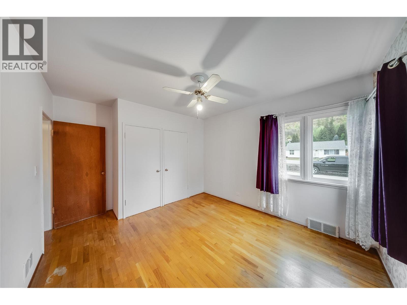 735 10th Avenue, Montrose, British Columbia  V0G 1P0 - Photo 20 - 10402231