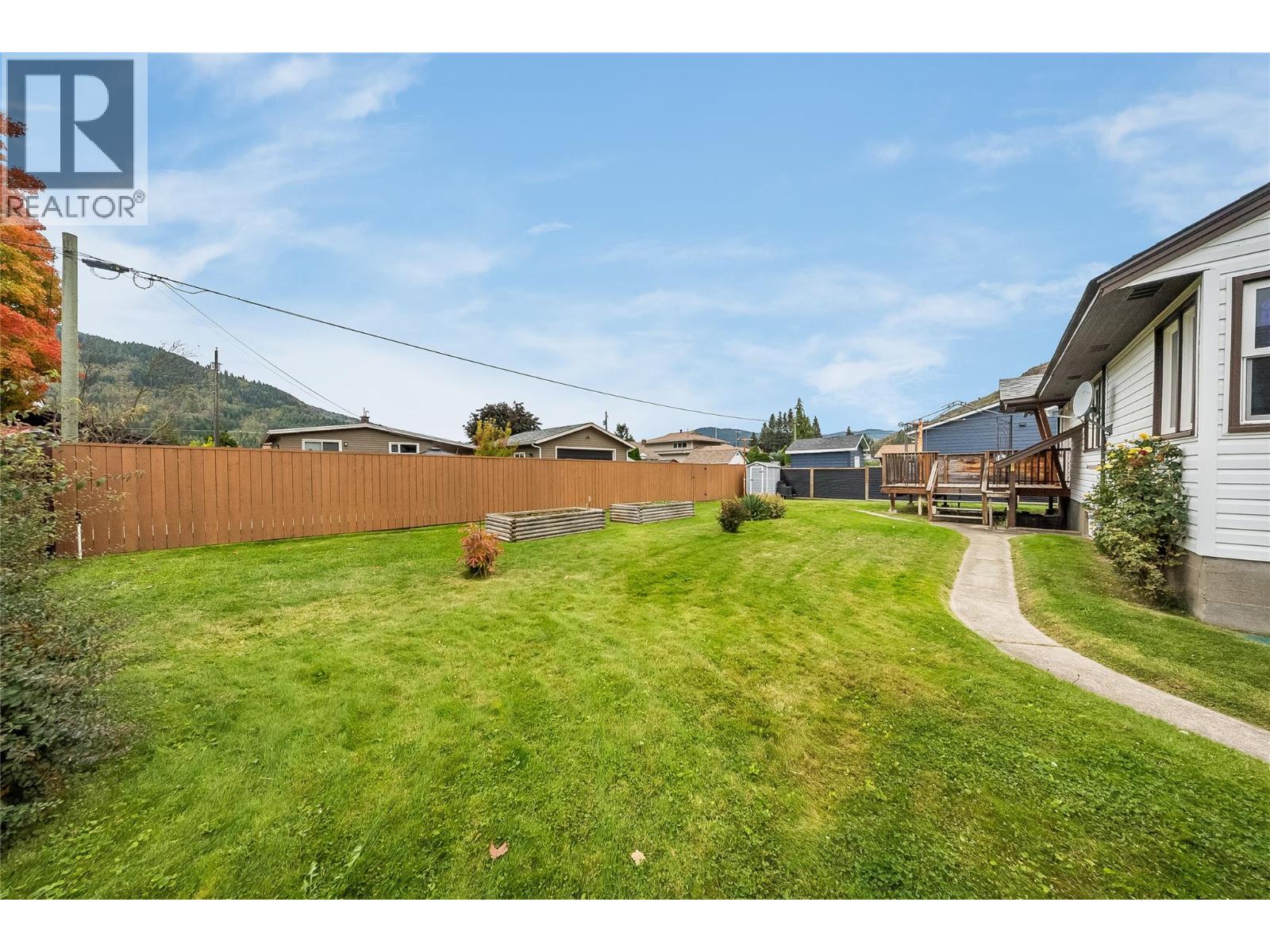 735 10th Avenue, Montrose, British Columbia  V0G 1P0 - Photo 36 - 10402231