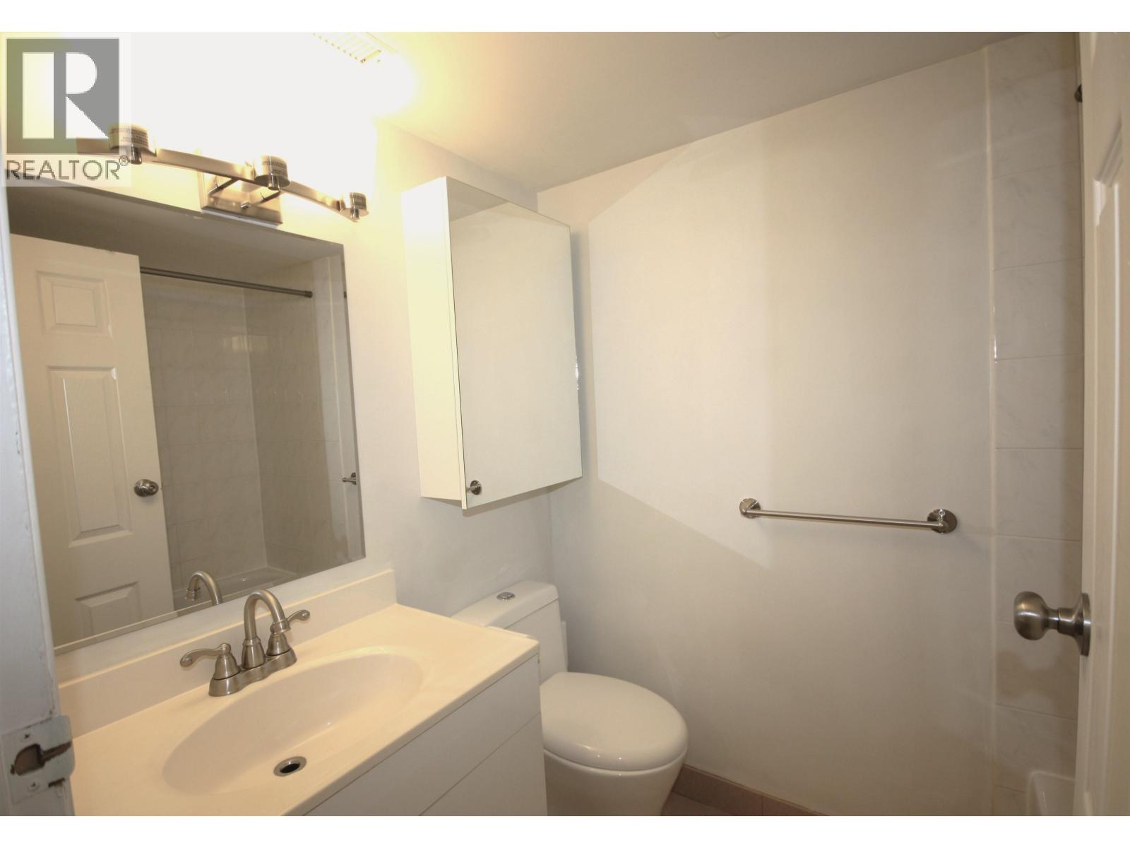 2973 Wembley Drive, North Vancouver, British Columbia  V7J 3B9 - Photo 9 - R3171493