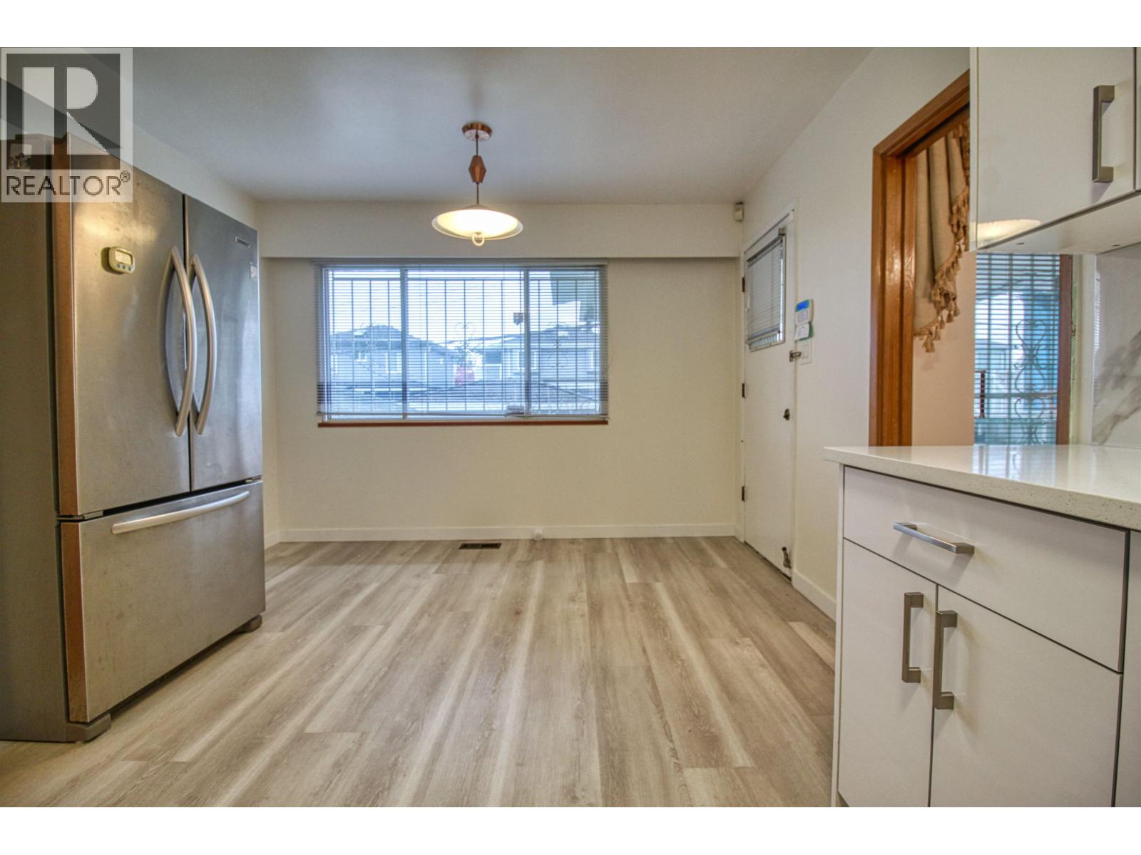 Top 904 E 52nd Avenue, Vancouver, British Columbia  V5X 1H2 - Photo 10 - R3171515
