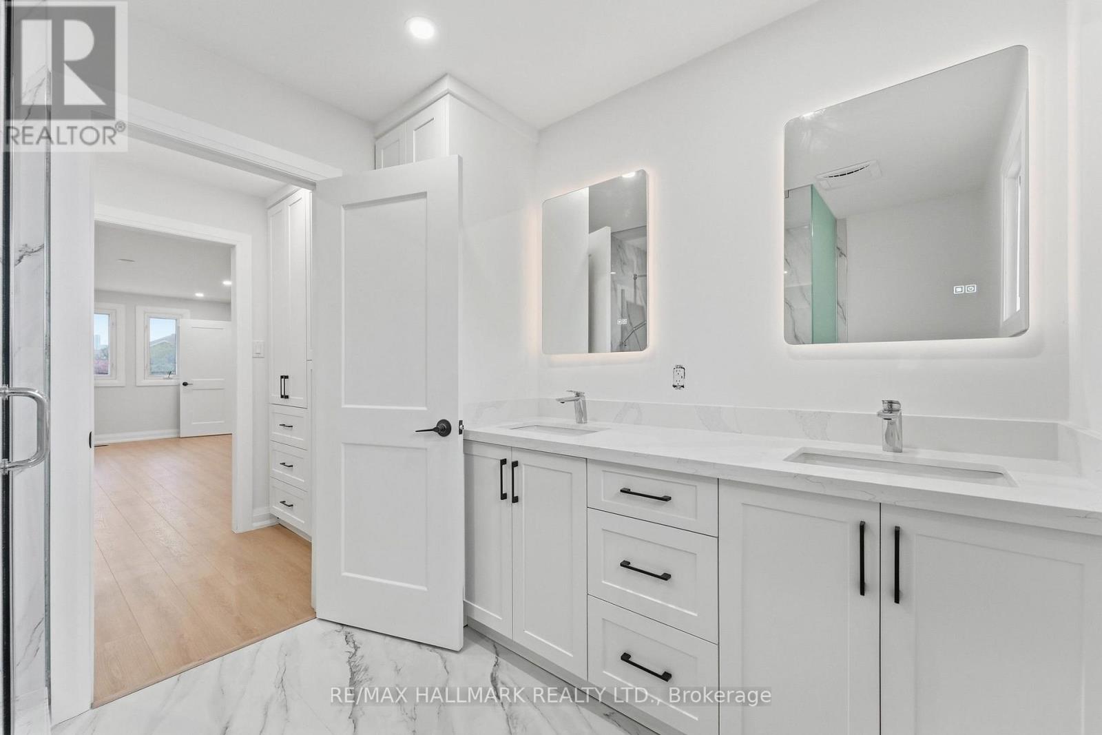 44 Olympia Gate W, Vaughan, Ontario  L4L 5K3 - Photo 21 - N13852110