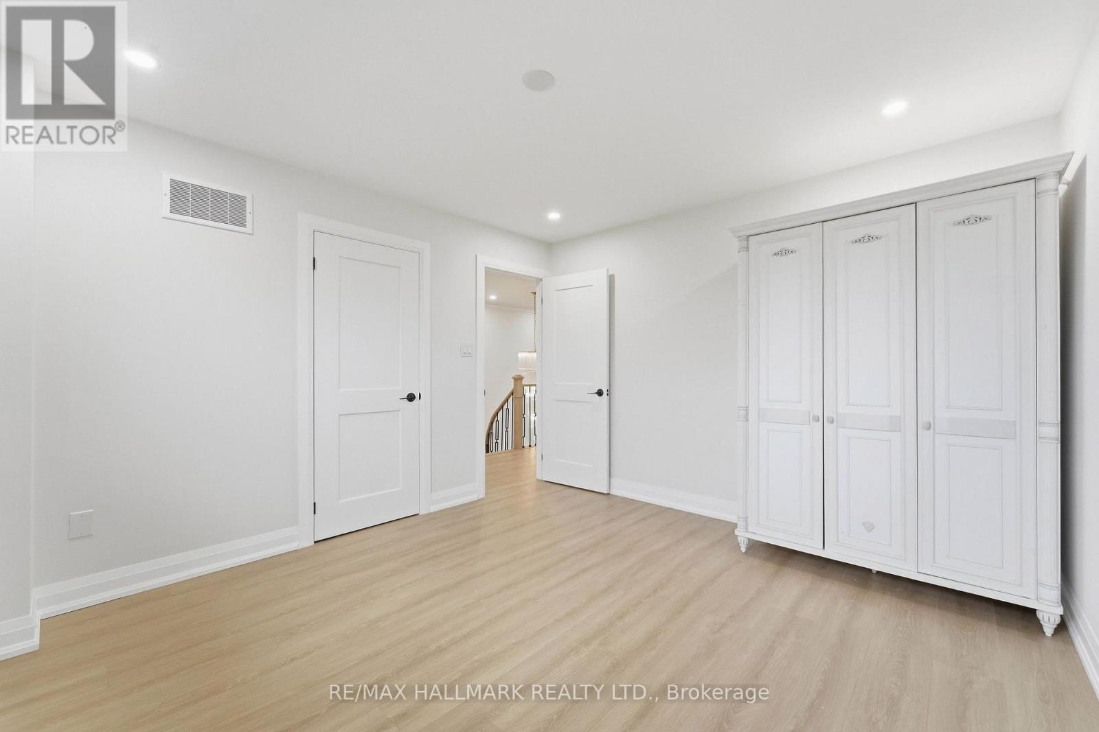 44 Olympia Gate W, Vaughan, Ontario  L4L 5K3 - Photo 24 - N13852110