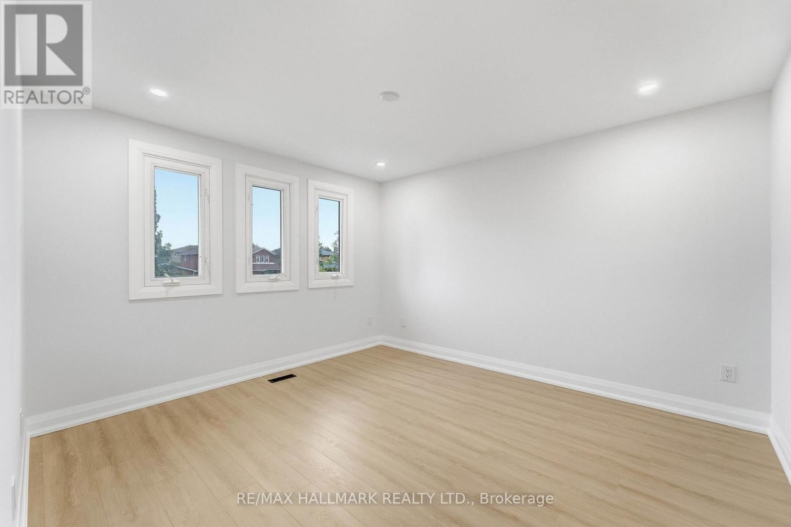 44 Olympia Gate W, Vaughan, Ontario  L4L 5K3 - Photo 29 - N13852110