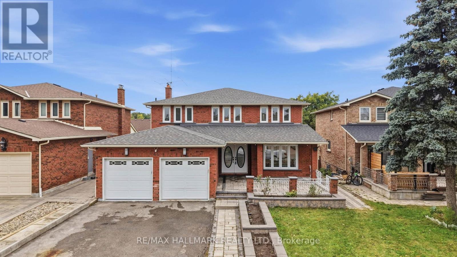 44 Olympia Gate W, Vaughan, Ontario  L4L 5K3 - Photo 3 - N13852110